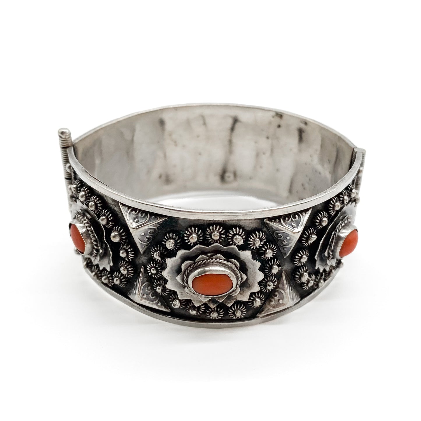 Gorgeous Italian silver filigree bangle set with six oval coral cabochons. (800 silver)