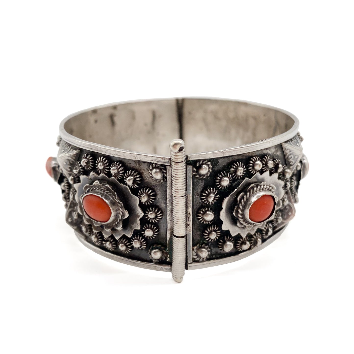 Gorgeous Italian silver filigree bangle set with six oval coral cabochons. (800 silver)