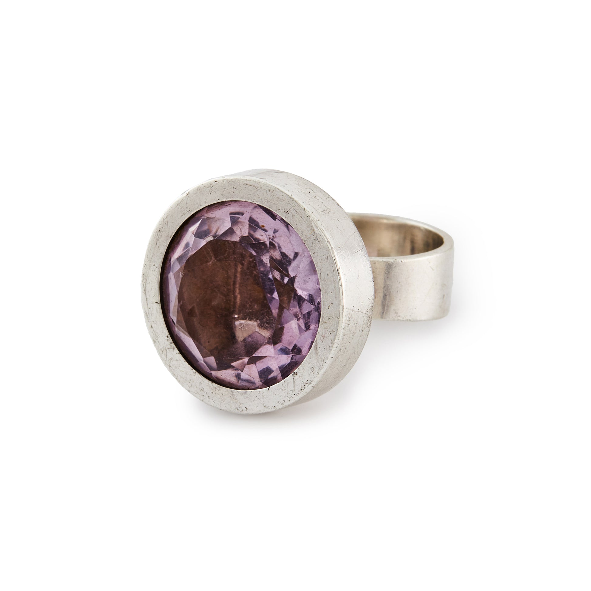 Sought-after sterling silver ring, set with a beautifully faceted star design light purple amethyst. Designer: Kupittaan Kulta. Norway.