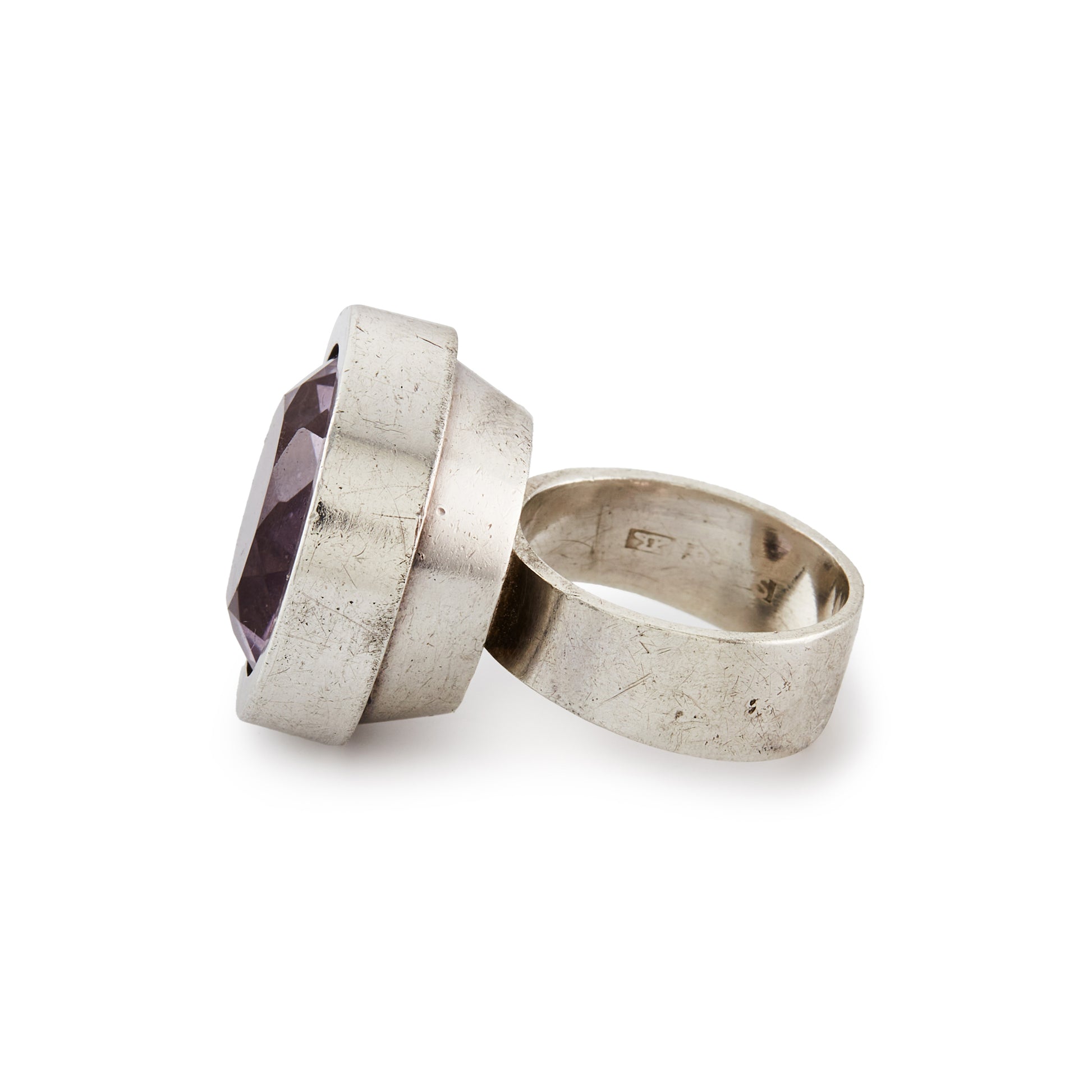 Sought-after sterling silver ring, set with a beautifully faceted star design light purple amethyst. Designer: Kupittaan Kulta. Norway.