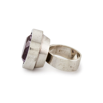Sought-after sterling silver ring, set with a beautifully faceted star design light purple amethyst. Designer: Kupittaan Kulta. Norway.