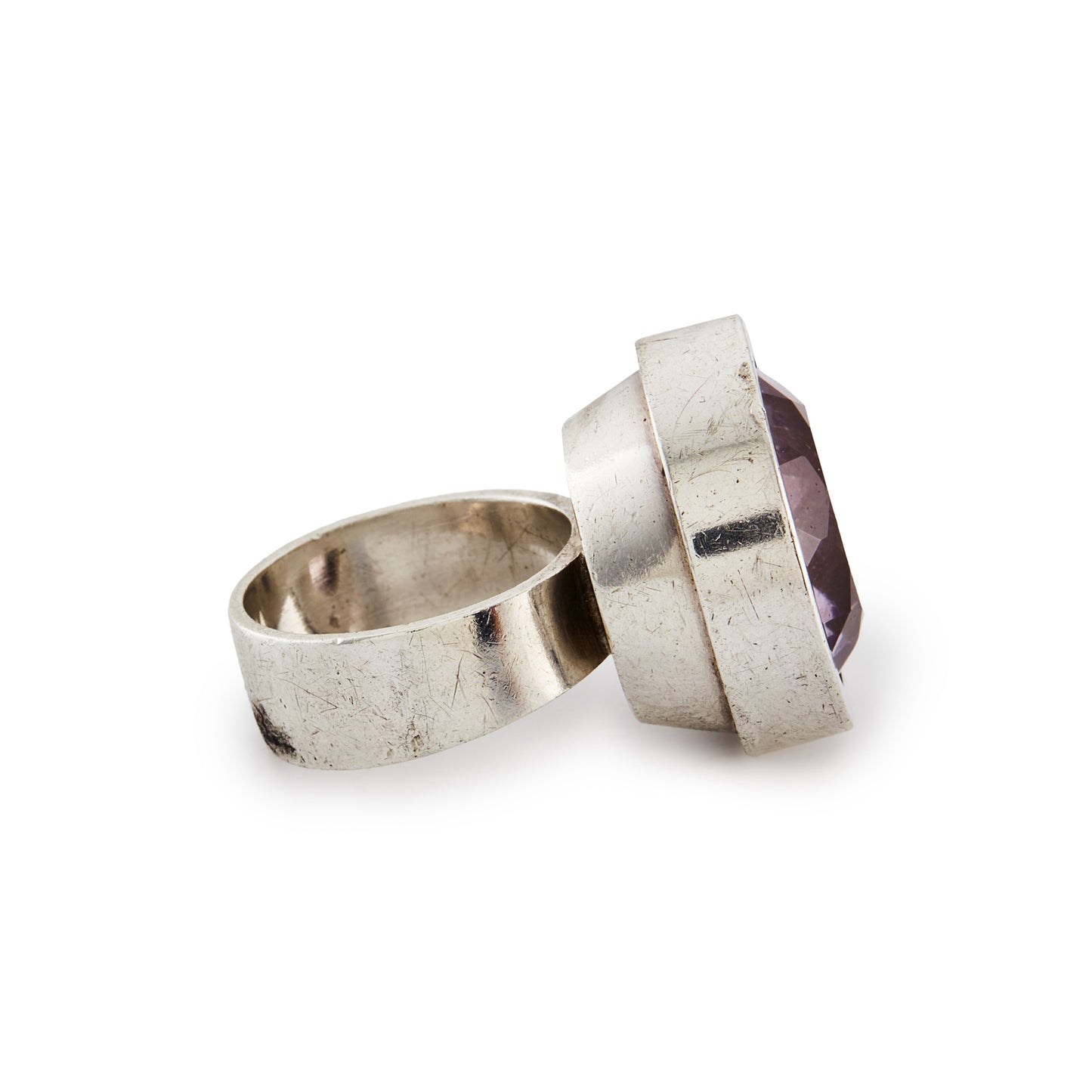 Sought-after sterling silver ring, set with a beautifully faceted star design light purple amethyst. Designer: Kupittaan Kulta. Norway.