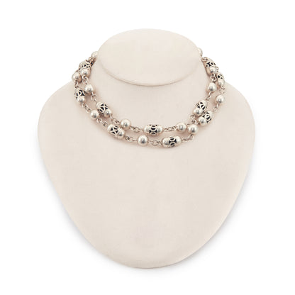 Stylish sterling silver Mexican bobble bead necklace.