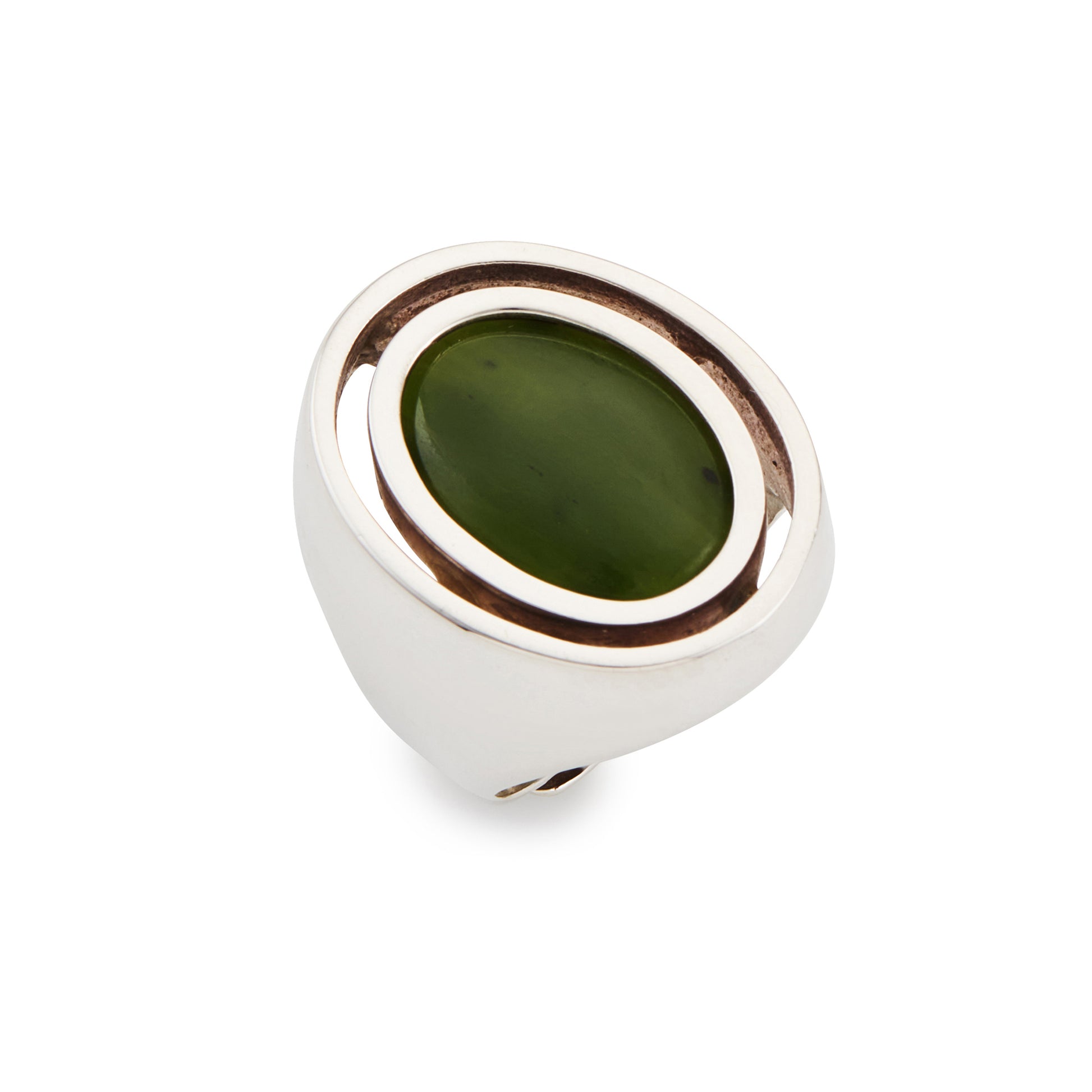 Classic vintage sterling silver ring, set with an oval cabochon nephrite jade stone. Size adjustable.