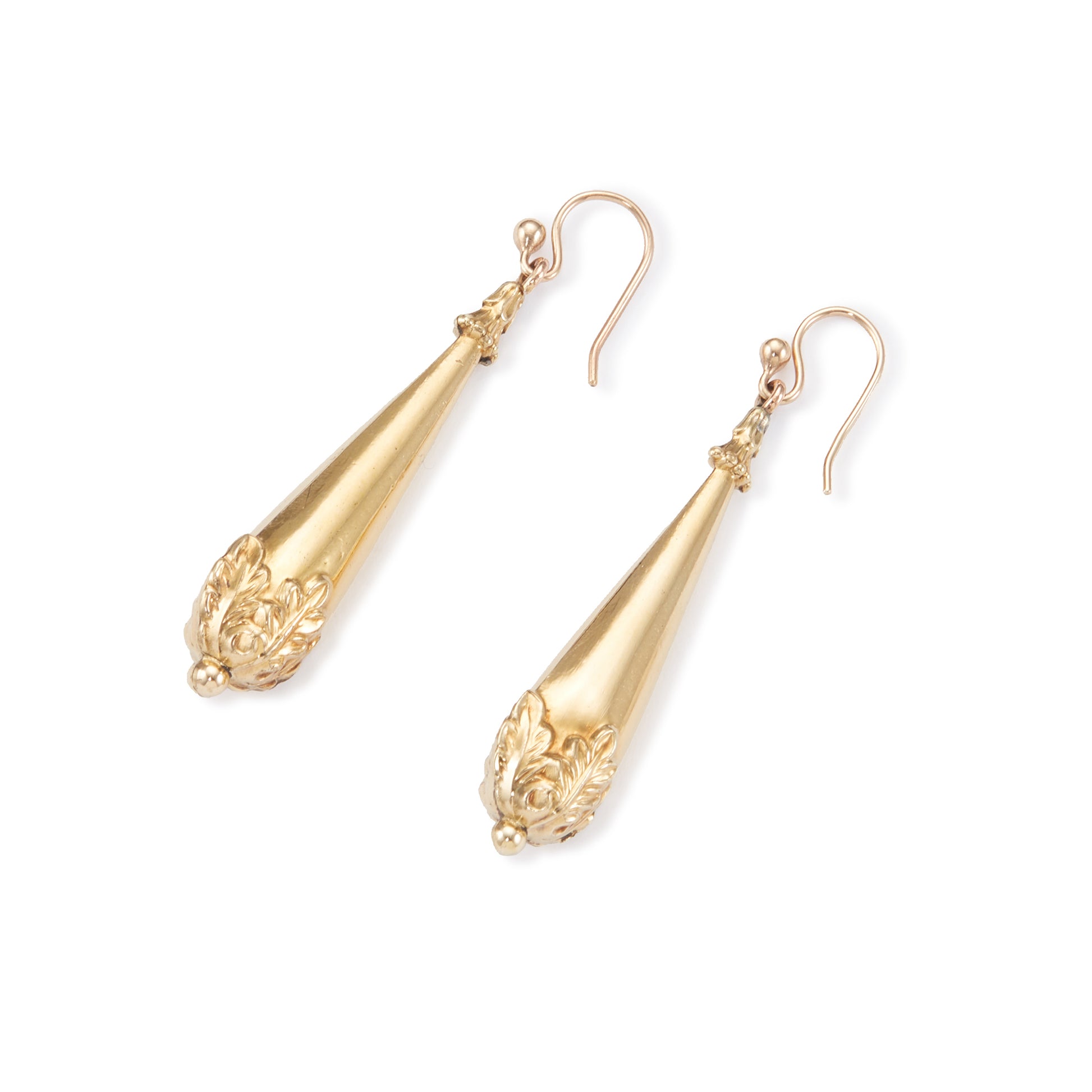 Gorgeous Victorian 15ct yellow gold plated dangling drop earrings. Makes an impressive show. The earrings are hollow which makes them light and therefore easy to wear.