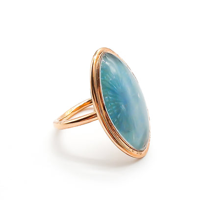 Lovely Victorian 9ct rose gold ring with sea-blue enamelling under domed glass.