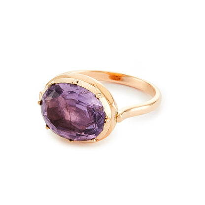 Beautiful Victorian 9ct rose gold set with a foil-backed amethyst in a closed back setting.