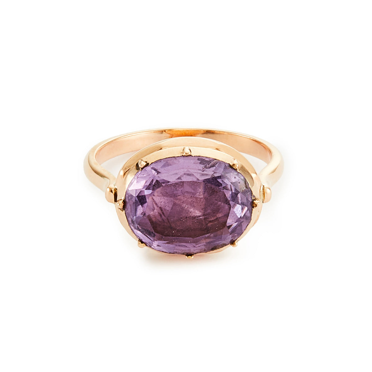 Beautiful Victorian 9ct rose gold set with a foil-backed amethyst in a closed back setting.