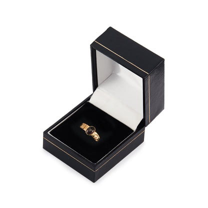 Victorian 9ct rose gold ring set with a Bohemian cabochon garnet. 