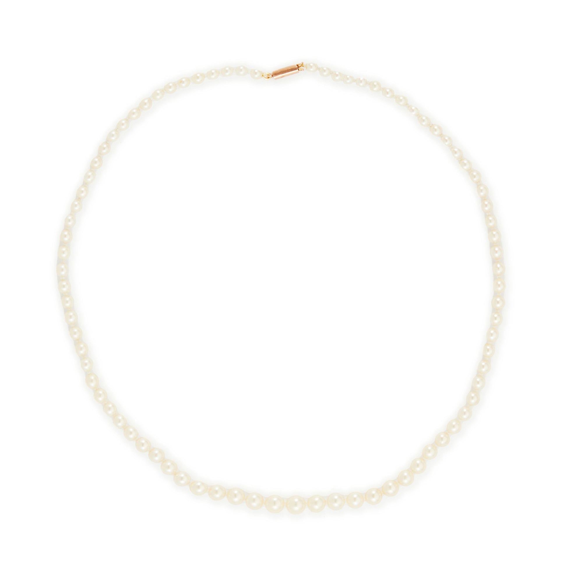 Pretty Victorian string of white graduated seawater pearls with a 9ct rose gold clasp. The pearls have a magnificent lustre.
