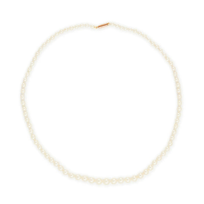 Pretty Victorian string of white graduated seawater pearls with a 9ct rose gold clasp. The pearls have a magnificent lustre.