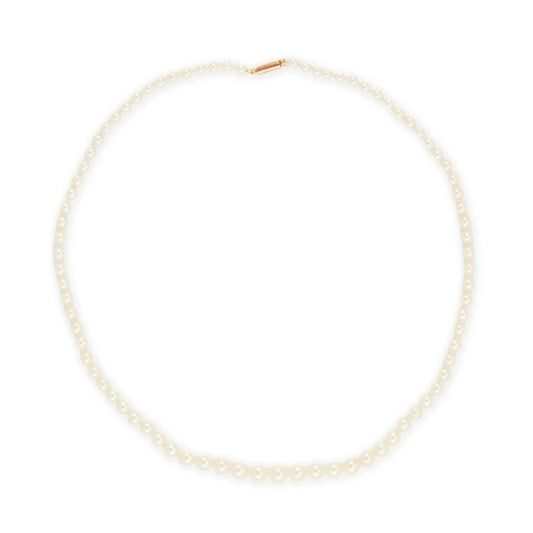 Pretty Victorian string of white graduated seawater pearls with a 9ct rose gold clasp. The pearls have a magnificent lustre.