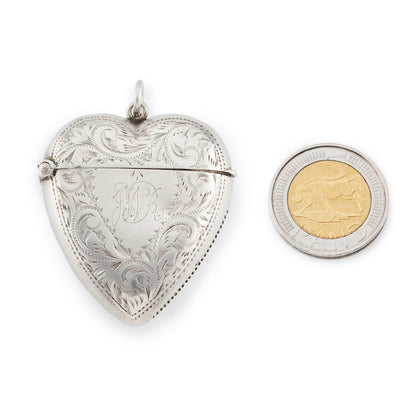 Beautifully engraved Victorian silver heart shaped vester locket.