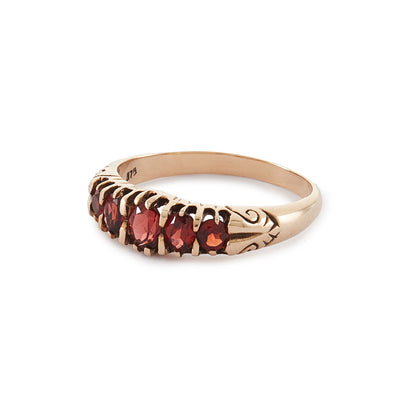 Vintage 9ct Gold Garnet Ring