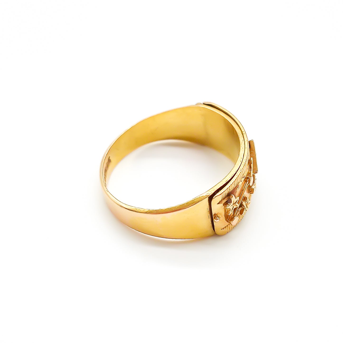 Rare 18ct gold Victorian REGARD ring set with a small mine-cut diamond and delicate leaf design.